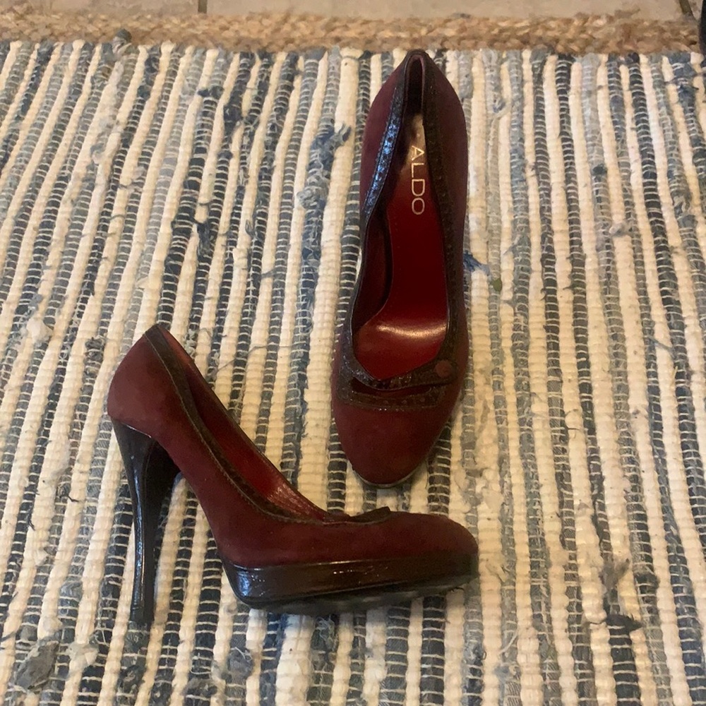 Aldo Suede heels